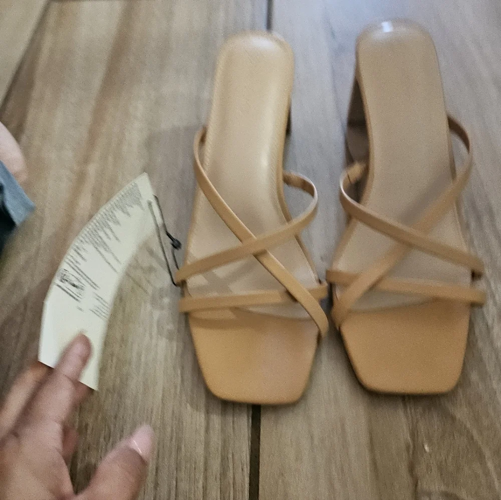 The Drop Amelie Tan Strappy Heeled Sandals Womens 8.5 Square Toe Slip On Nude.